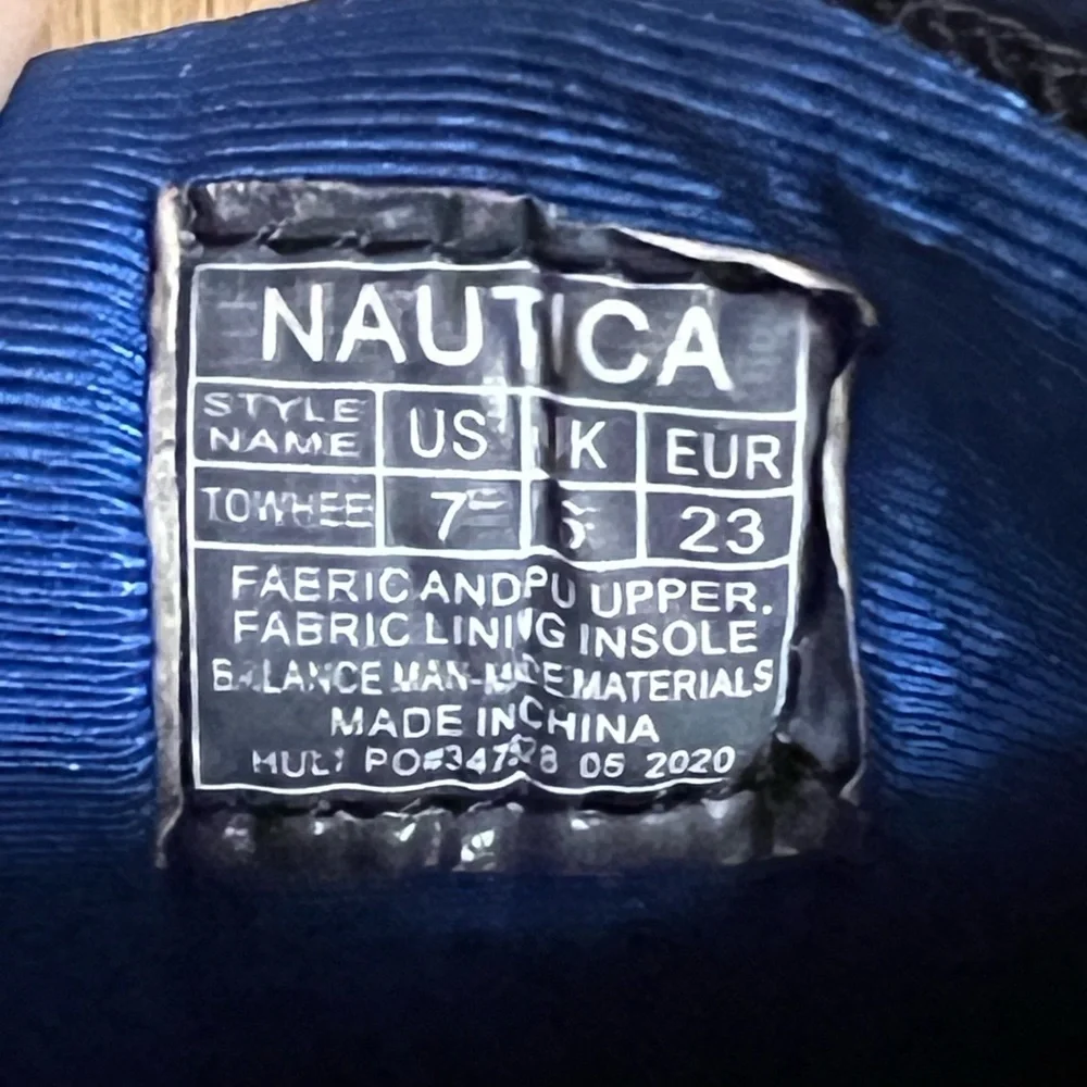 Nautica lightweight breathable